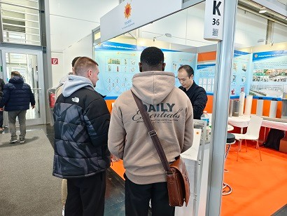 1744096578393850.jpg 1744096578393850.jpg